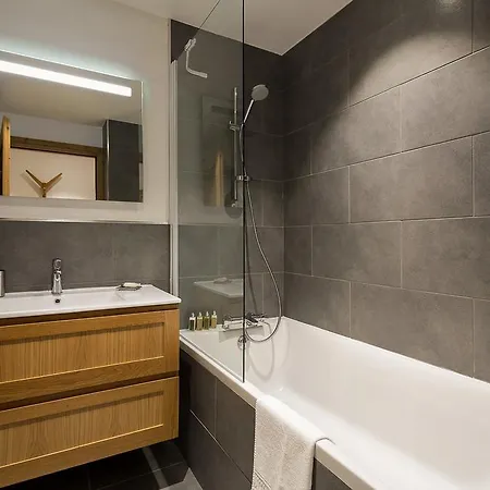 Grand Paradis B14 Appartement *